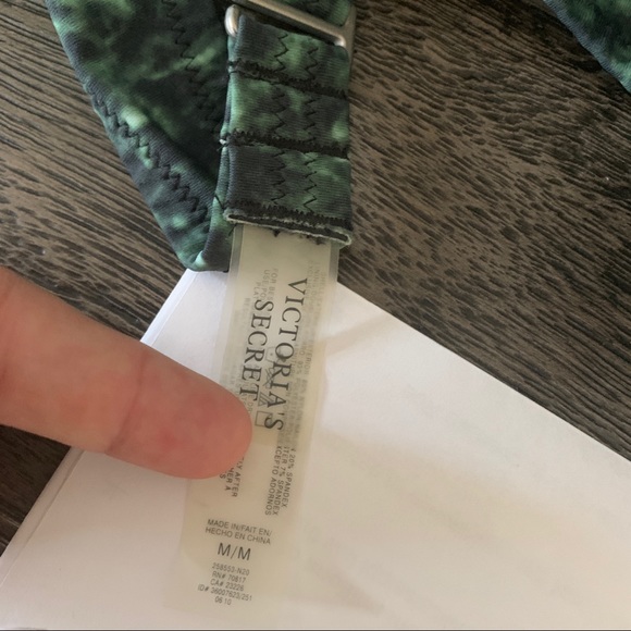 EUC Victorias Secret Maya Twist Bandeau Bikini - Picture 5 of 9